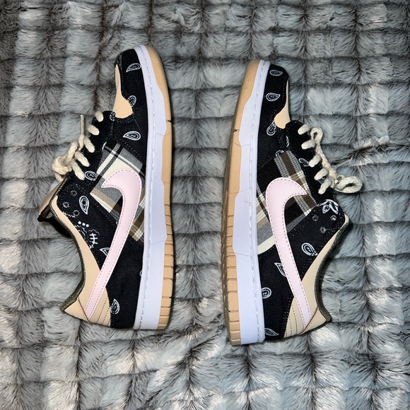 Worn twice venmo or paypal only contact me if you’d like to purchase 4849994285 - Picture 1 of 5